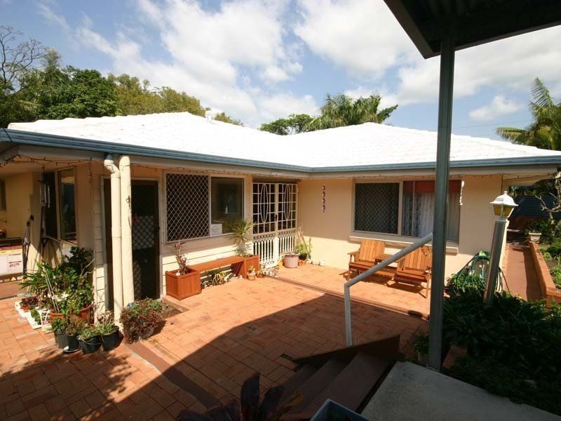 15 Glenray Avenue, Caloundra QLD 4551