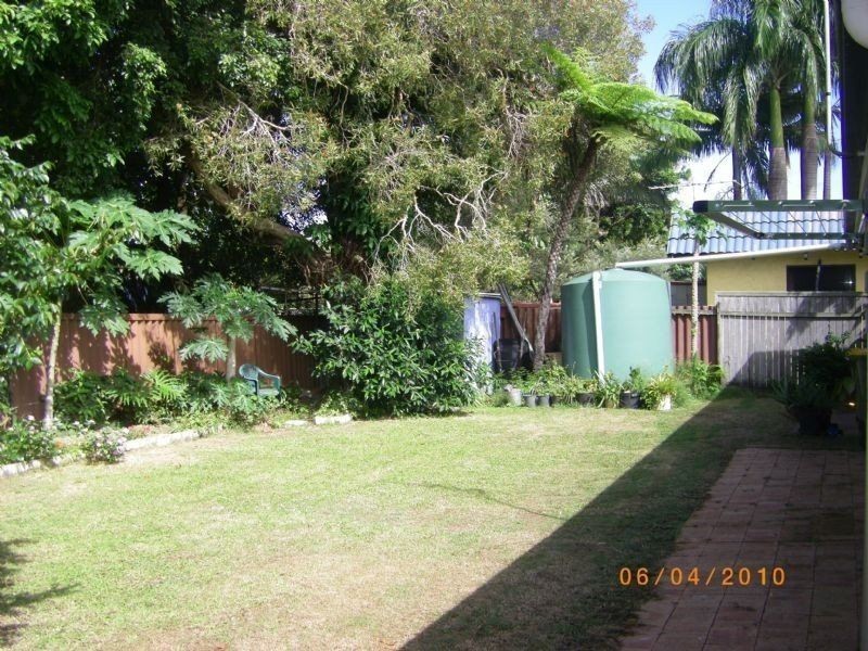 15 Glenray Avenue, Caloundra QLD 4551