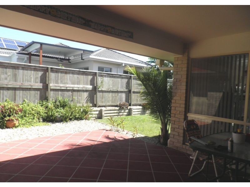 37 Hillview Crescent, Little Mountain QLD 4551