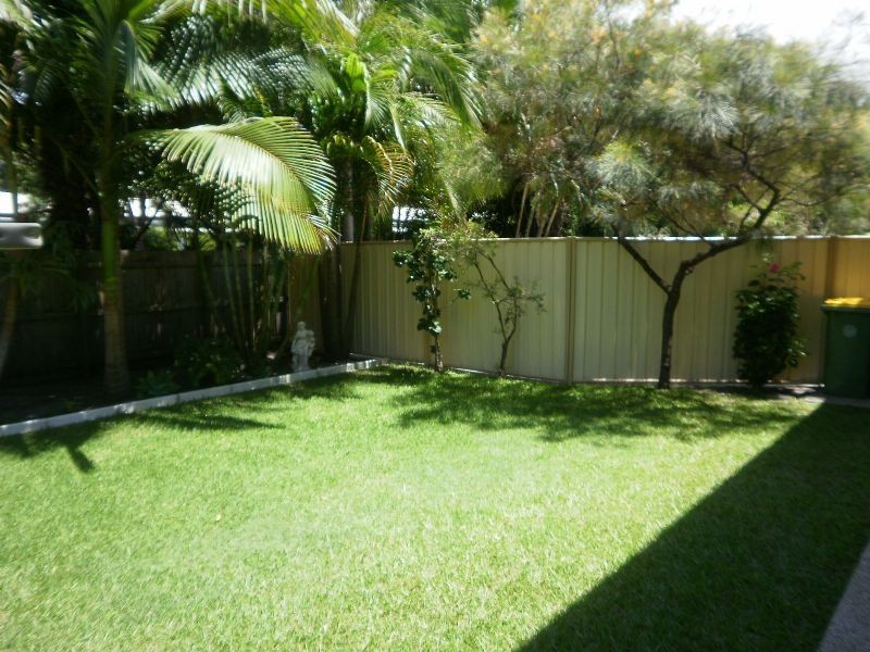 2/10 Suller Street, Caloundra QLD 4551