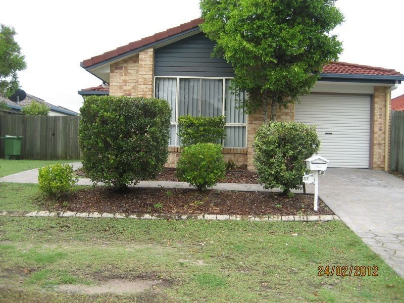 37 Mimosa Crescent, Currimundi QLD 4551