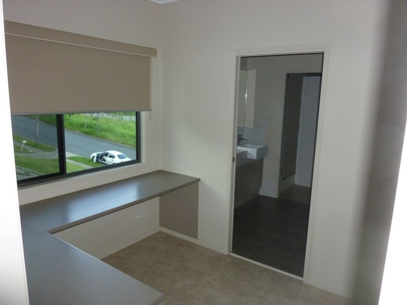 12 Viewland Drive, Mooloolah Valley QLD 4553