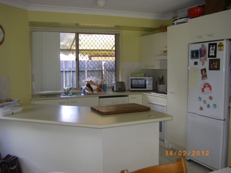 12 Pozieres Cres, Aroona QLD 4551