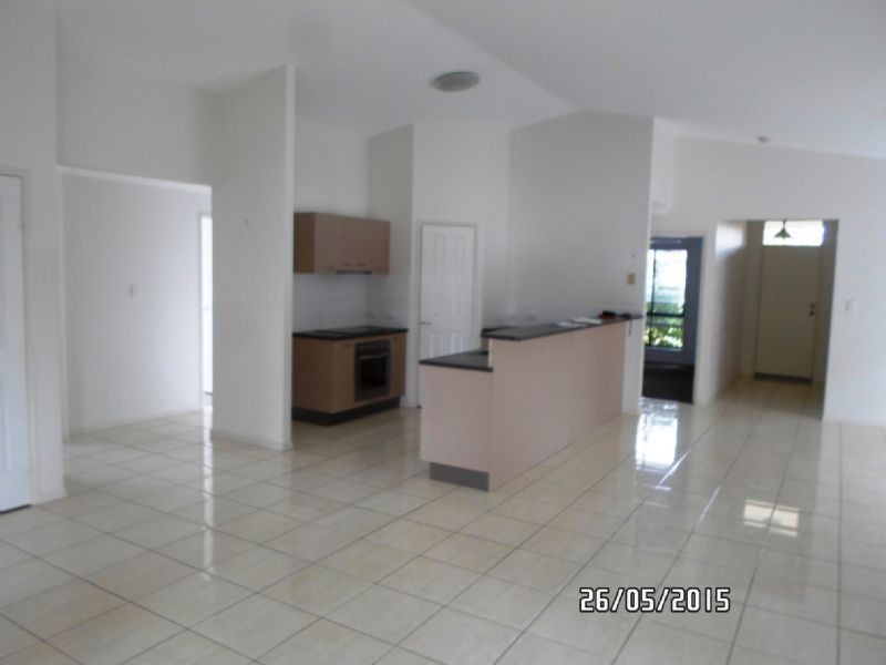 1 Griffin Crescent, Caloundra West QLD 4551