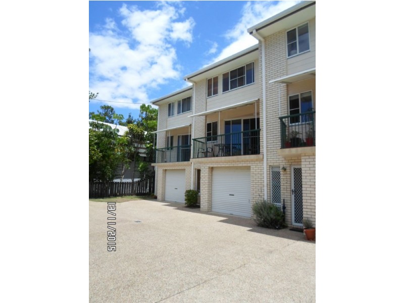 2/4 Kitchener Street, Golden Beach QLD 4551