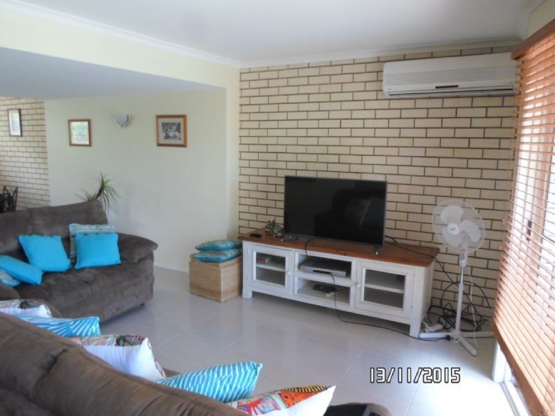 2/4 Kitchener Street, Golden Beach QLD 4551