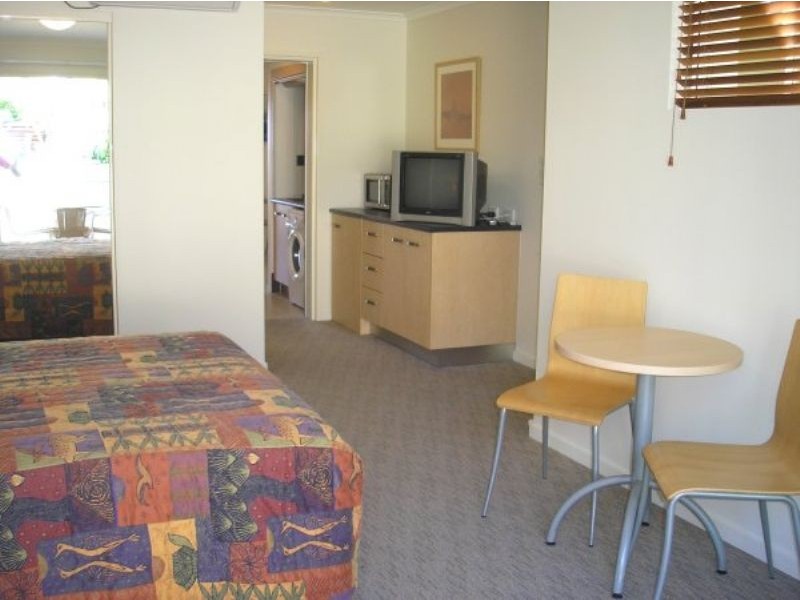 1030/36 Browning Boulevarde, Battery Hill QLD 4551