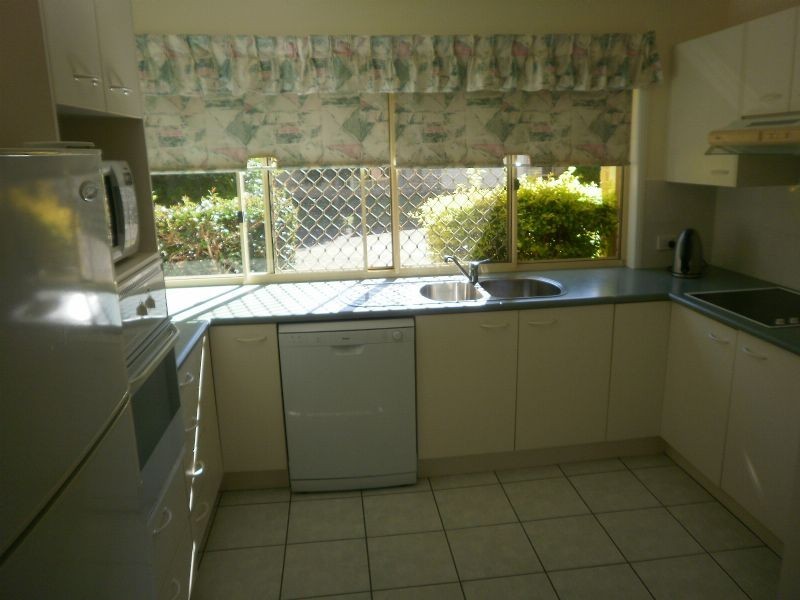 13/4 Caloundra Road, Caloundra QLD 4551