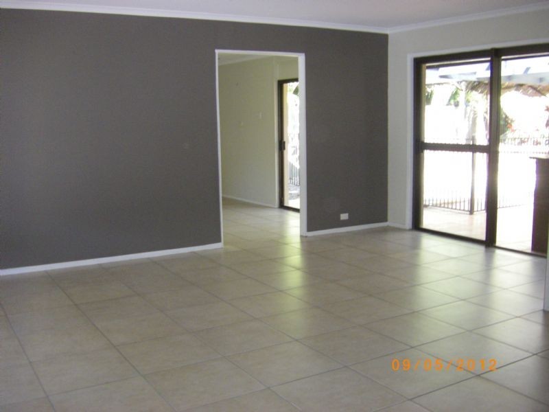 32 Browning Boulevard, Battery Hill QLD 4551