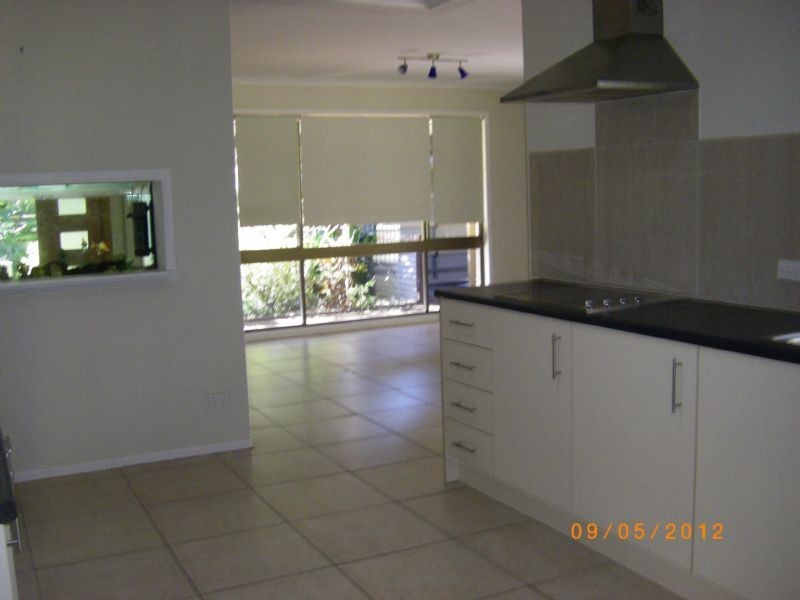 32 Browning Boulevard, Battery Hill QLD 4551