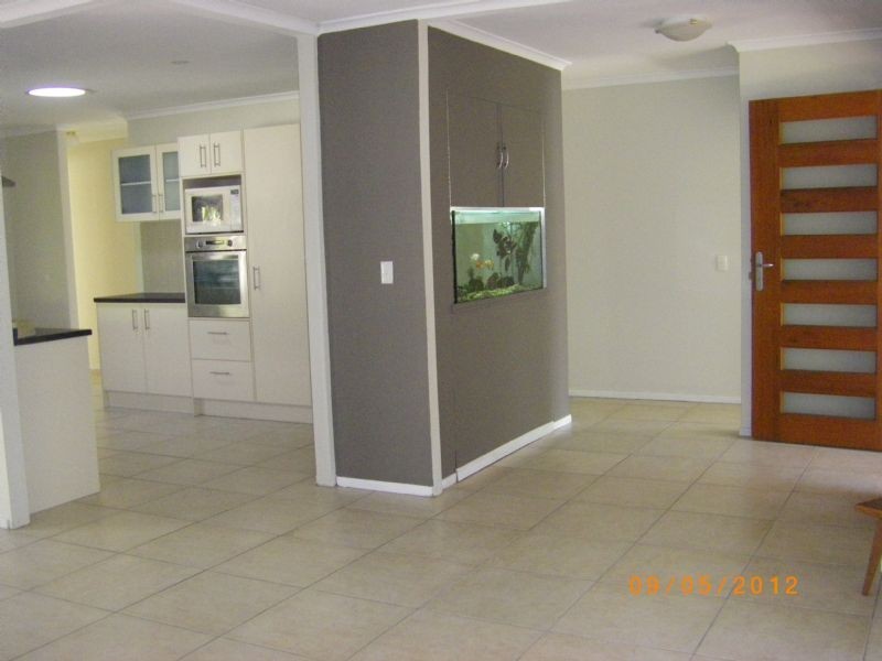 32 Browning Boulevard, Battery Hill QLD 4551