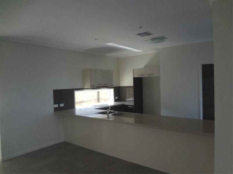 12 Reef Court, Birtinya QLD 4575