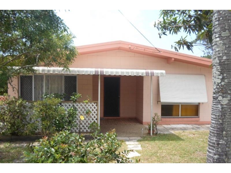 9 Crown Street, Currimundi QLD 4551