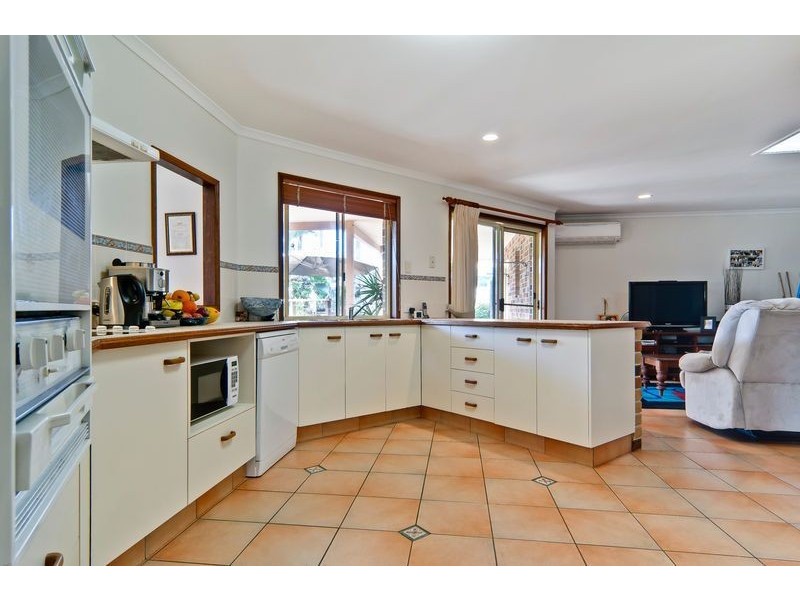 9 Dalpura Street, Buddina QLD 4575