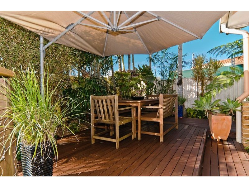 9 Dalpura Street, Buddina QLD 4575