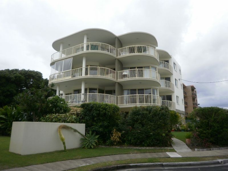 1/2 Leichhardt Street, Golden Beach QLD 4551