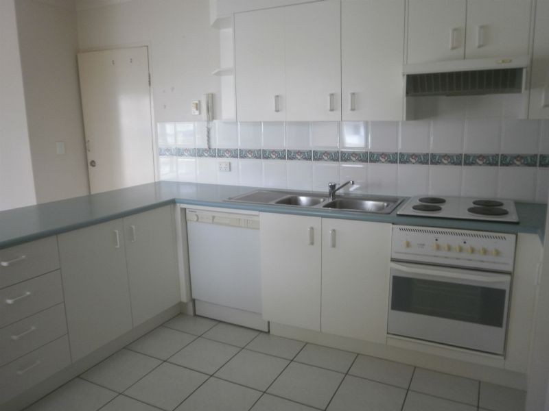 1/2 Leichhardt Street, Golden Beach QLD 4551