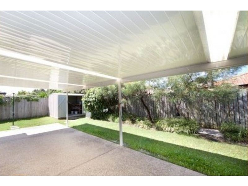 8 Clunie Street, Caloundra West QLD 4551