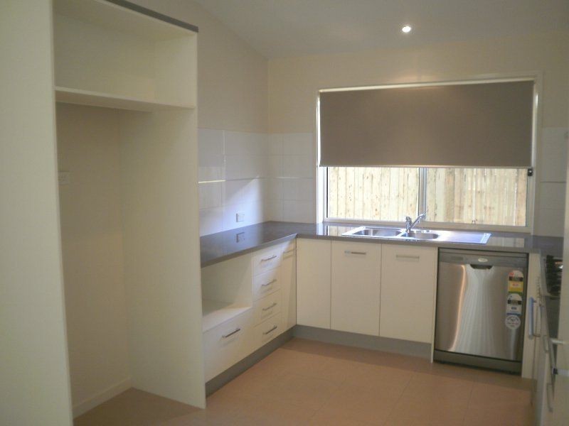 15 Mansell Street, Little Mountain QLD 4551