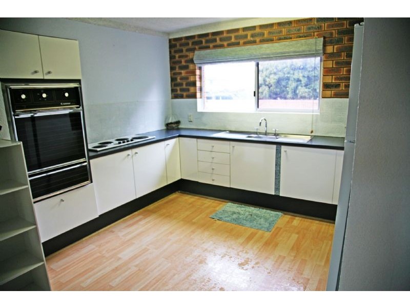2/13 Otranto Avenue, Caloundra QLD 4551