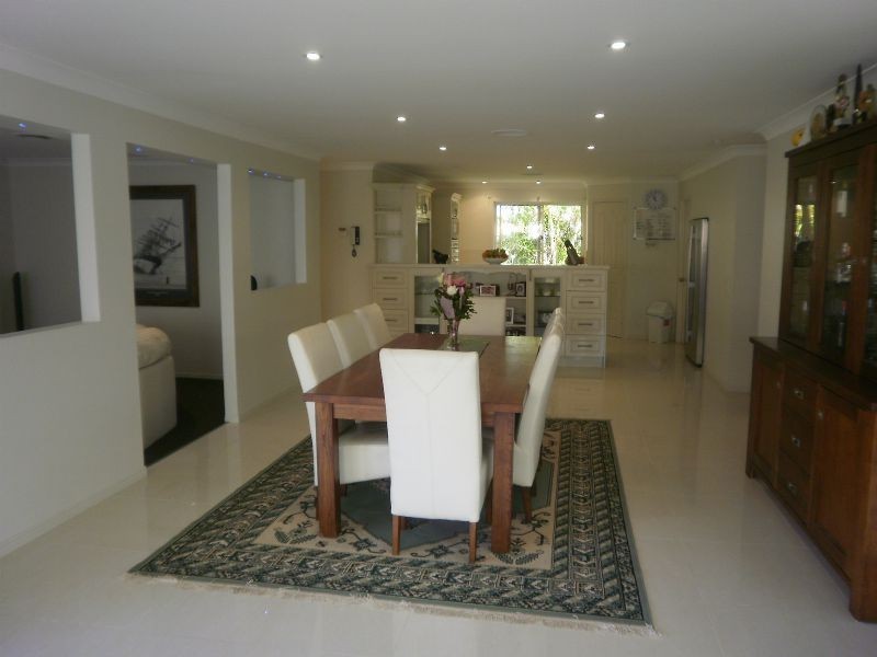 42 Sir Joseph Banks Drive, Pelican Waters QLD 4551