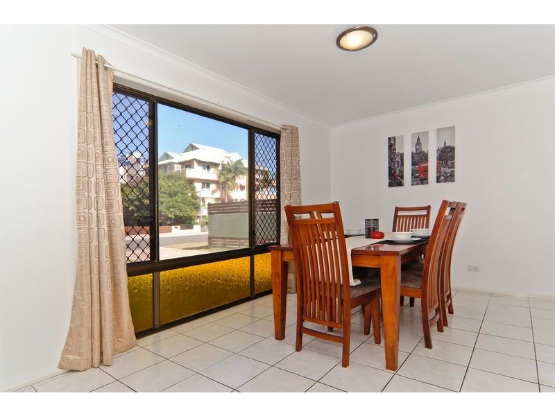 24 Taylor Avenue, Golden Beach QLD 4551