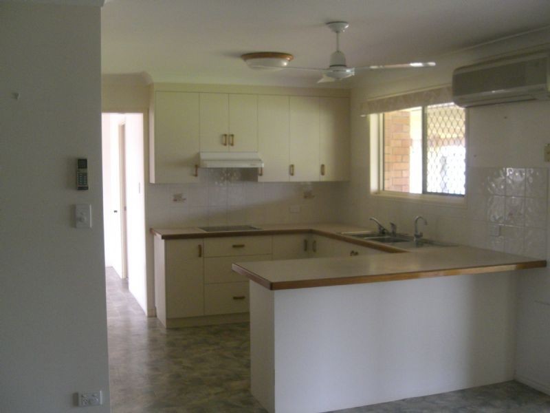 18 Cowrie Drive, Kingaroy QLD 4610
