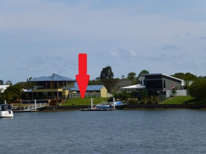 28 Harbourlights Way, Pelican Waters QLD 4551