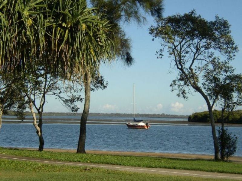 28 Harbourlights Way, Pelican Waters QLD 4551