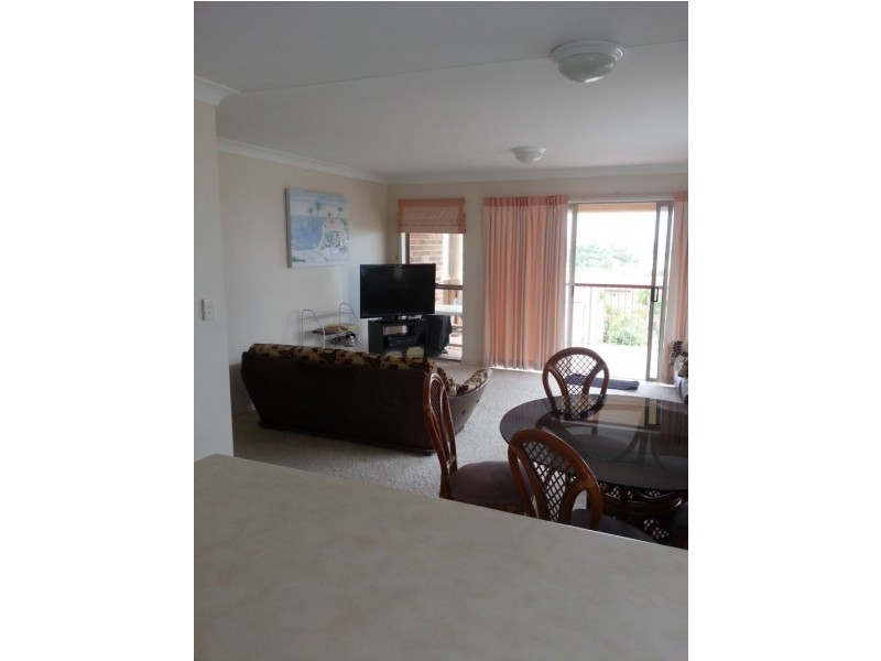 5/10 Mahia Terrace, Kings Beach QLD 4551