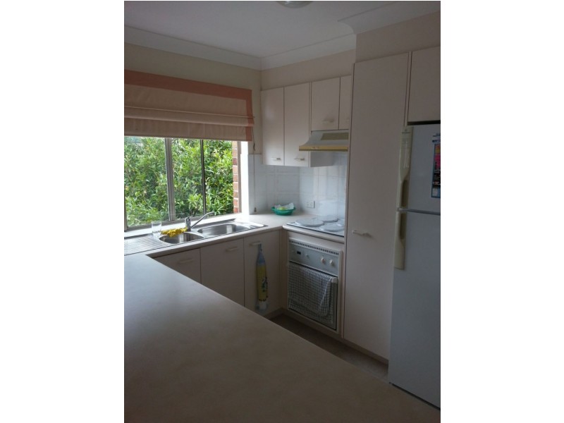 5/10 Mahia Terrace, Kings Beach QLD 4551