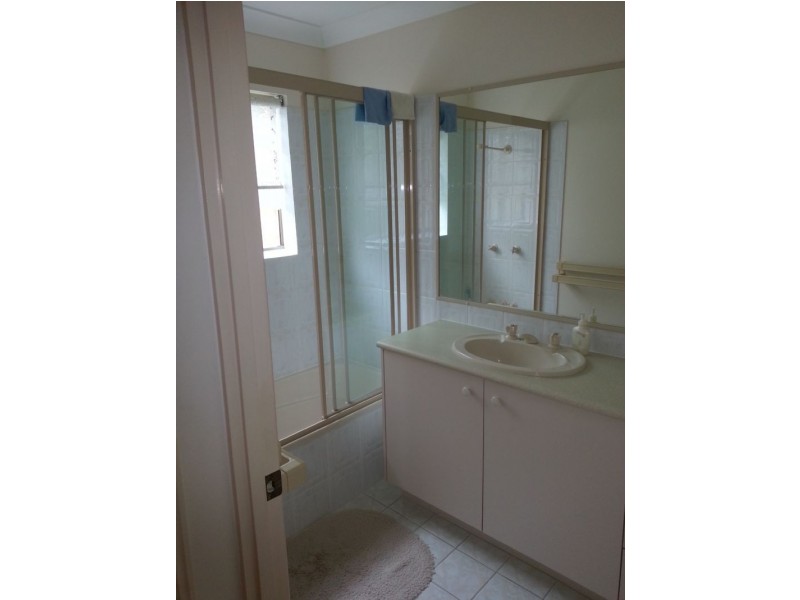 5/10 Mahia Terrace, Kings Beach QLD 4551