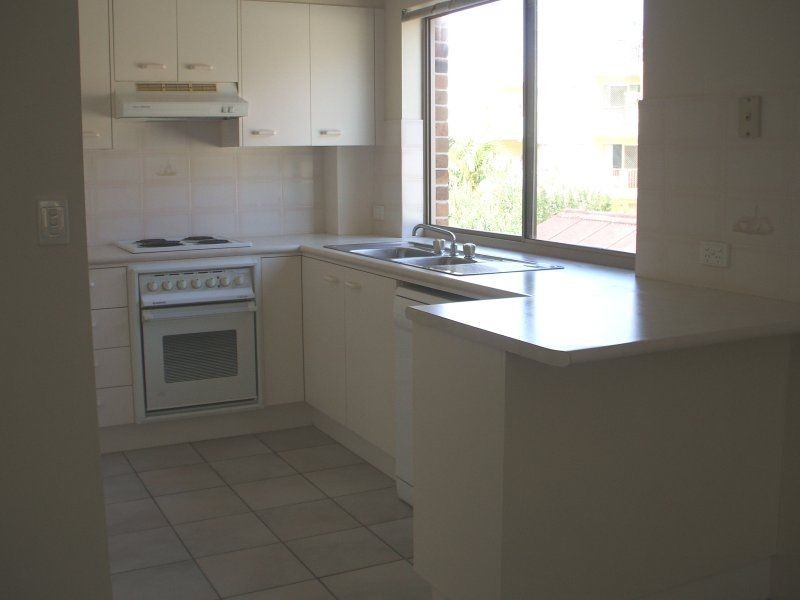 1/26 Moreton Parade, Kings Beach QLD 4551