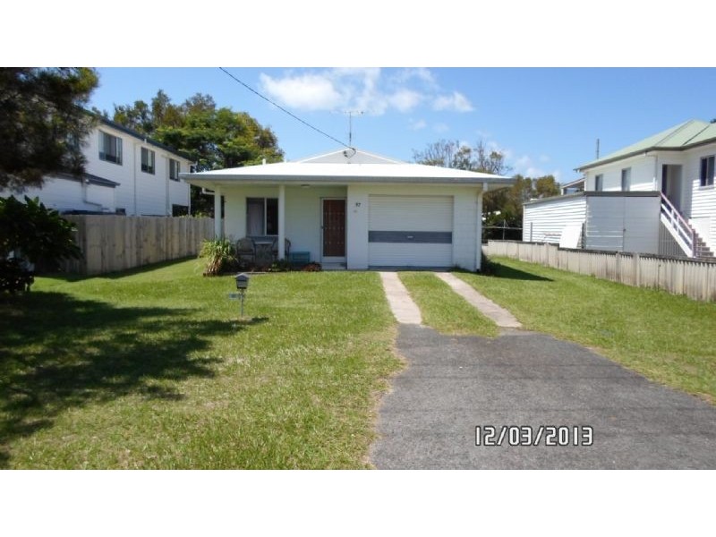 37 Palmer Avenue, Golden Beach QLD 4551