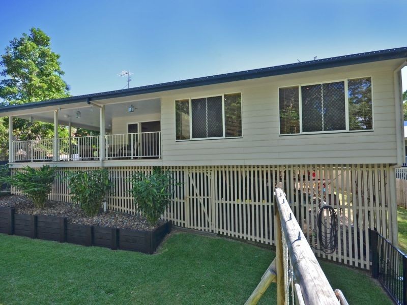 5 Palm Grove Court, Little Mountain QLD 4551
