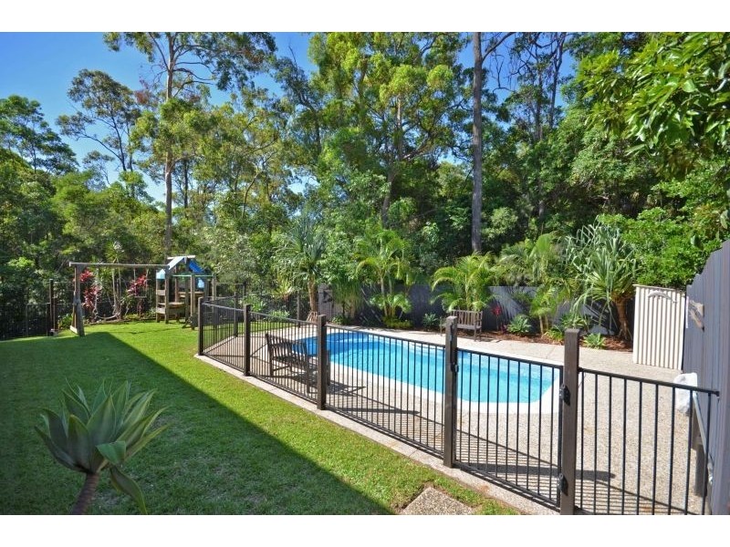 5 Palm Grove Court, Little Mountain QLD 4551