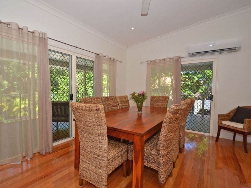 5 Palm Grove Court, Little Mountain QLD 4551