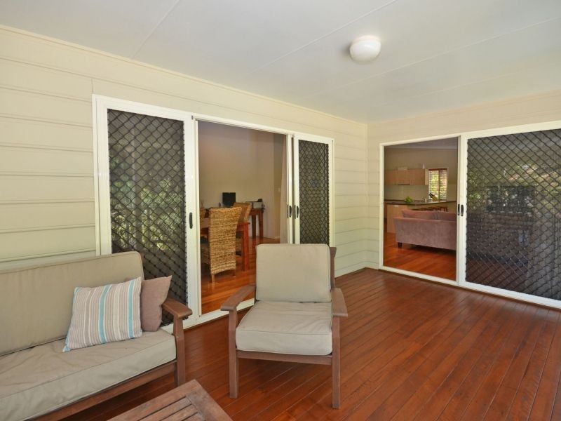 5 Palm Grove Court, Little Mountain QLD 4551