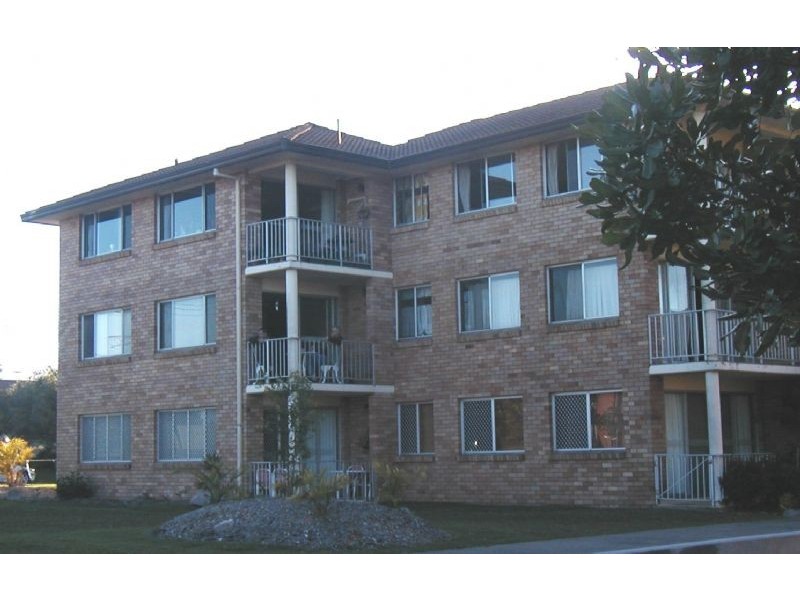 8/12 Coonowrin Street, Dicky Beach QLD 4551