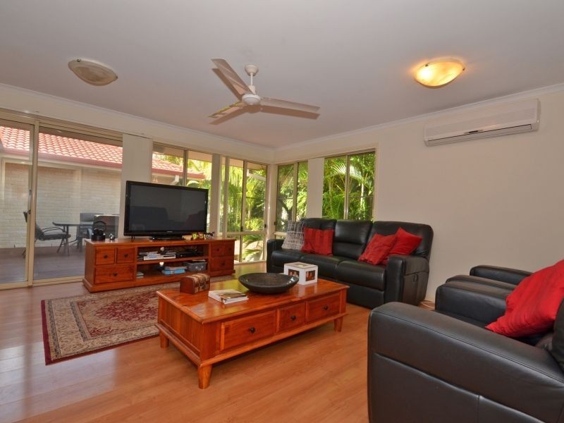 1 Timbertop Court, Little Mountain QLD 4551