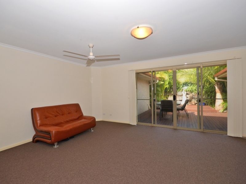 1 Timbertop Court, Little Mountain QLD 4551