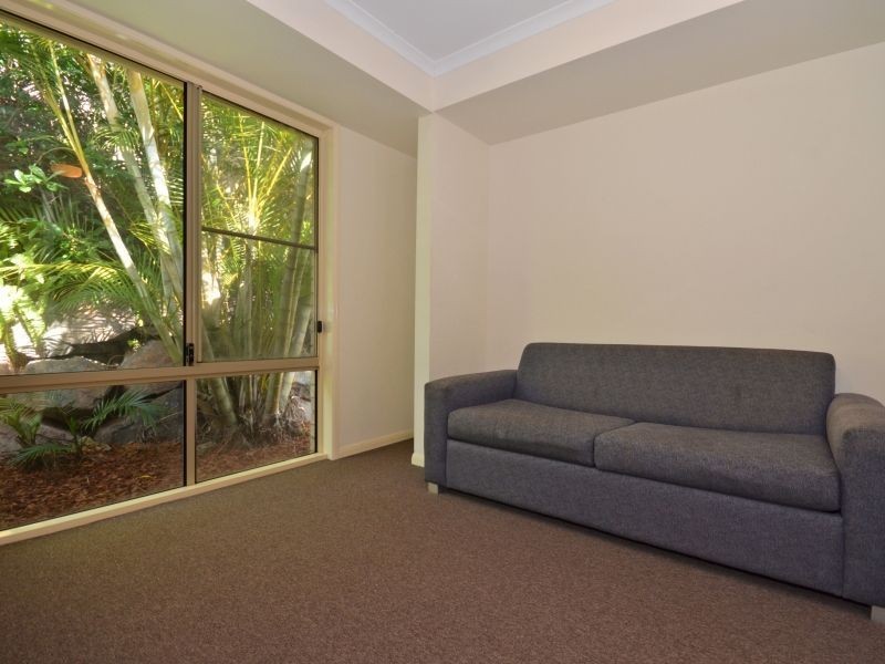 1 Timbertop Court, Little Mountain QLD 4551