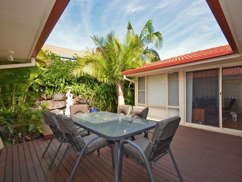 1 Timbertop Court, Little Mountain QLD 4551