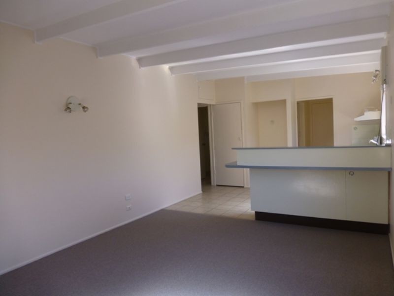 2/10 Mirnoo Street, Currimundi QLD 4551