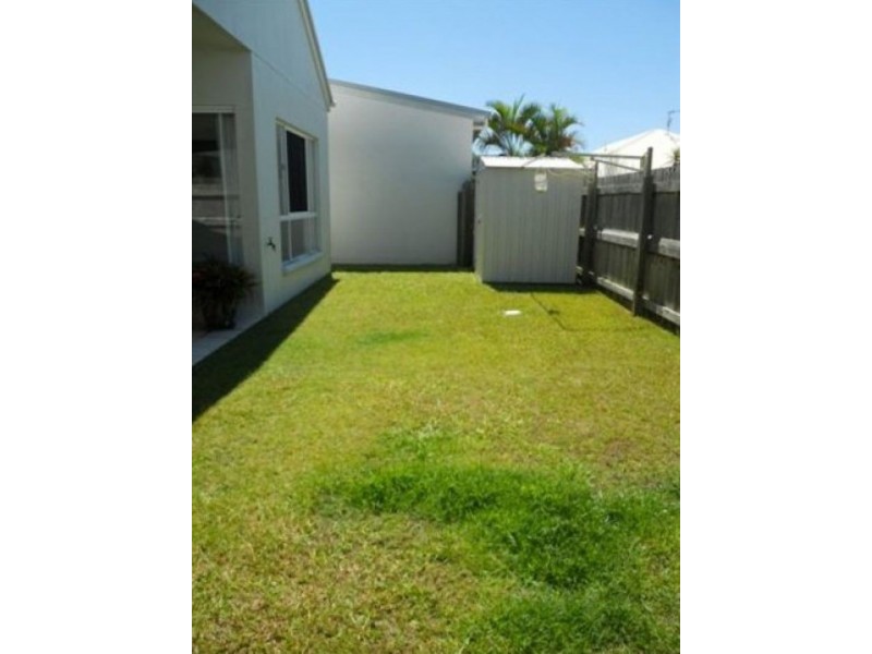 8 Bimini Street, Parrearra QLD 4575