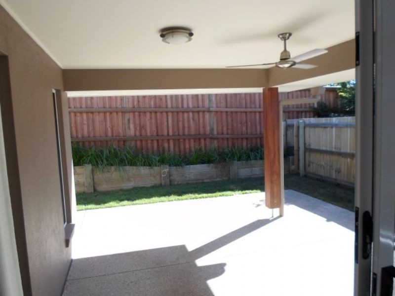 35 Lark Circuit, Mountain Creek QLD 4557