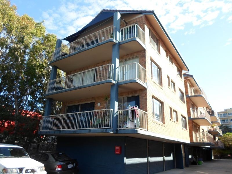 37 Burgess Street, Kings Beach QLD 4551