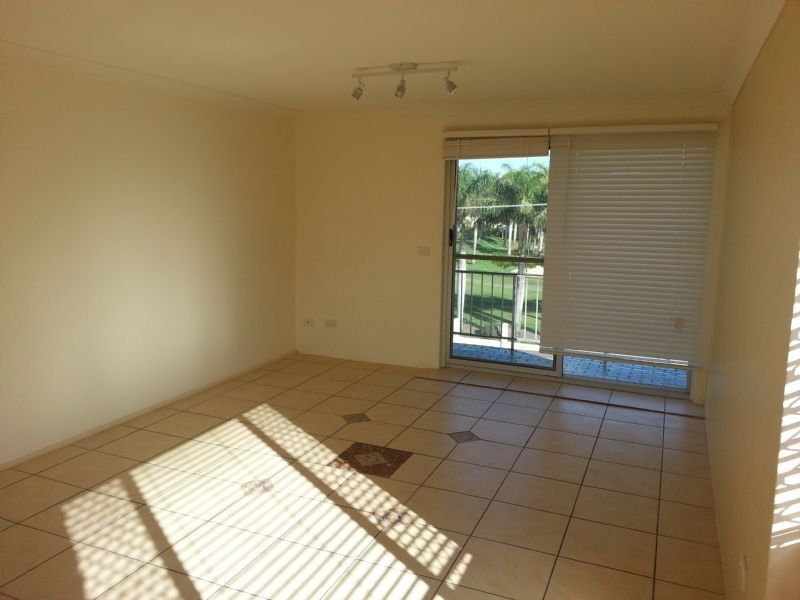 9/17 Landsborough Parade, Golden Beach QLD 4551