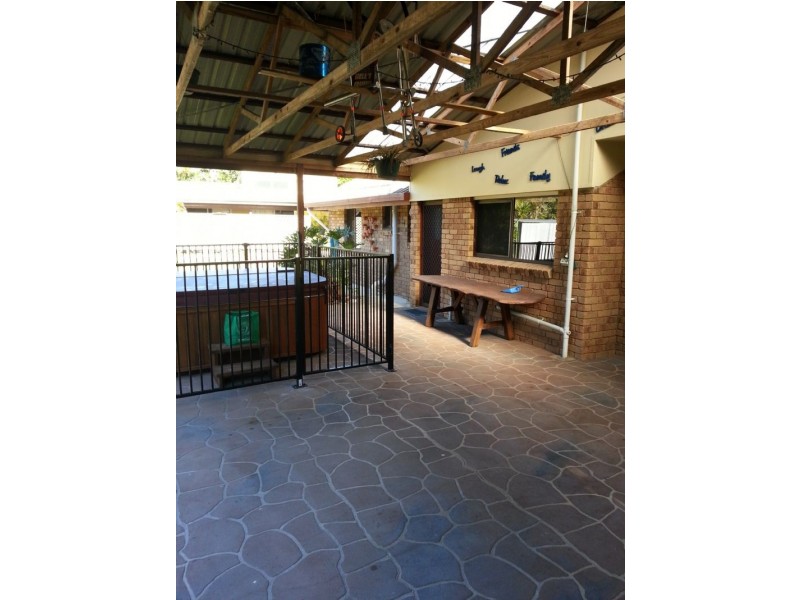 15b Jelen Drive, Mooloolah Valley QLD 4553