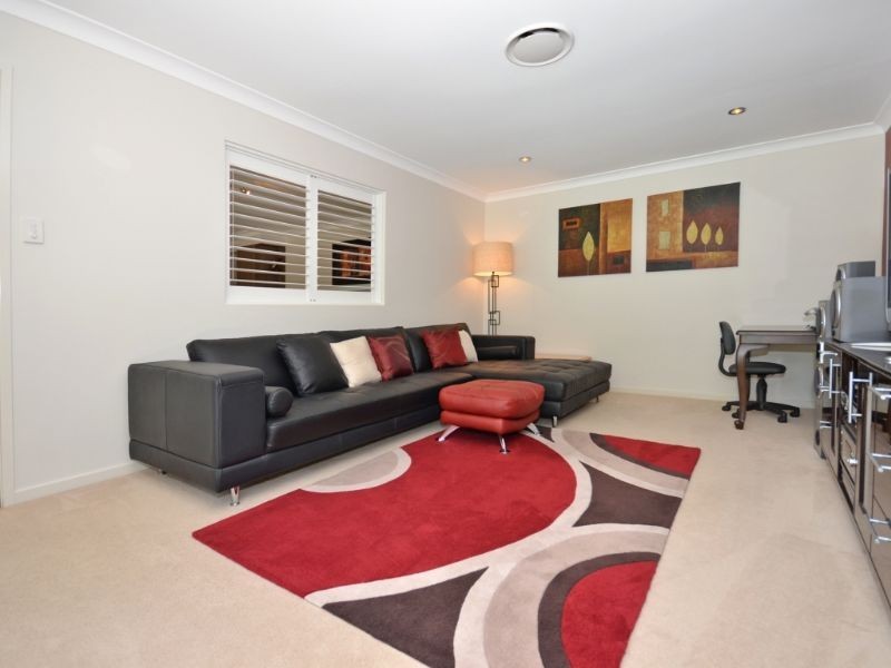 40 Kurrajong Crescent, Meridan Plains QLD 4551